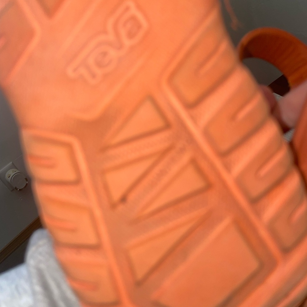Teva Sandals Orange Women’s 11 / Men’s 9 Adjustable Comfort Sport - Picture 3 of 4